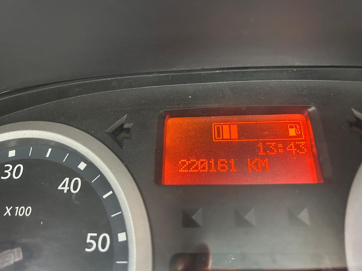 RENAULT TRAFIC 9 SEATS 2.0 DCI SPANISH LHD IN SPAIN 137000 MILES SUPERB 2013